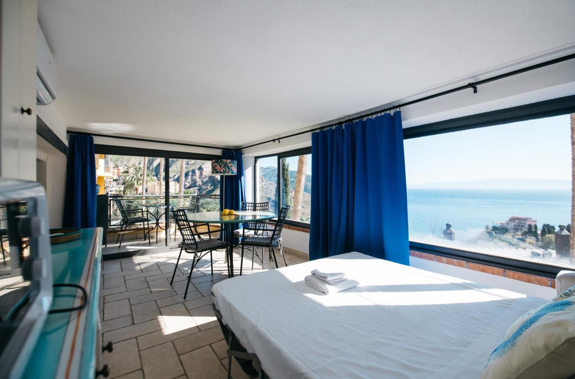 Bayview Apartment - Taormina Holidays Экстерьер фото